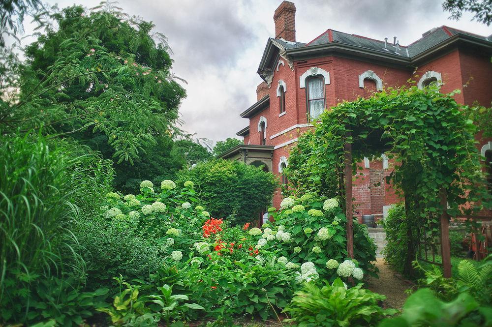Bed and Breakfast Whiskey Mansion Saint Joseph Exterior foto