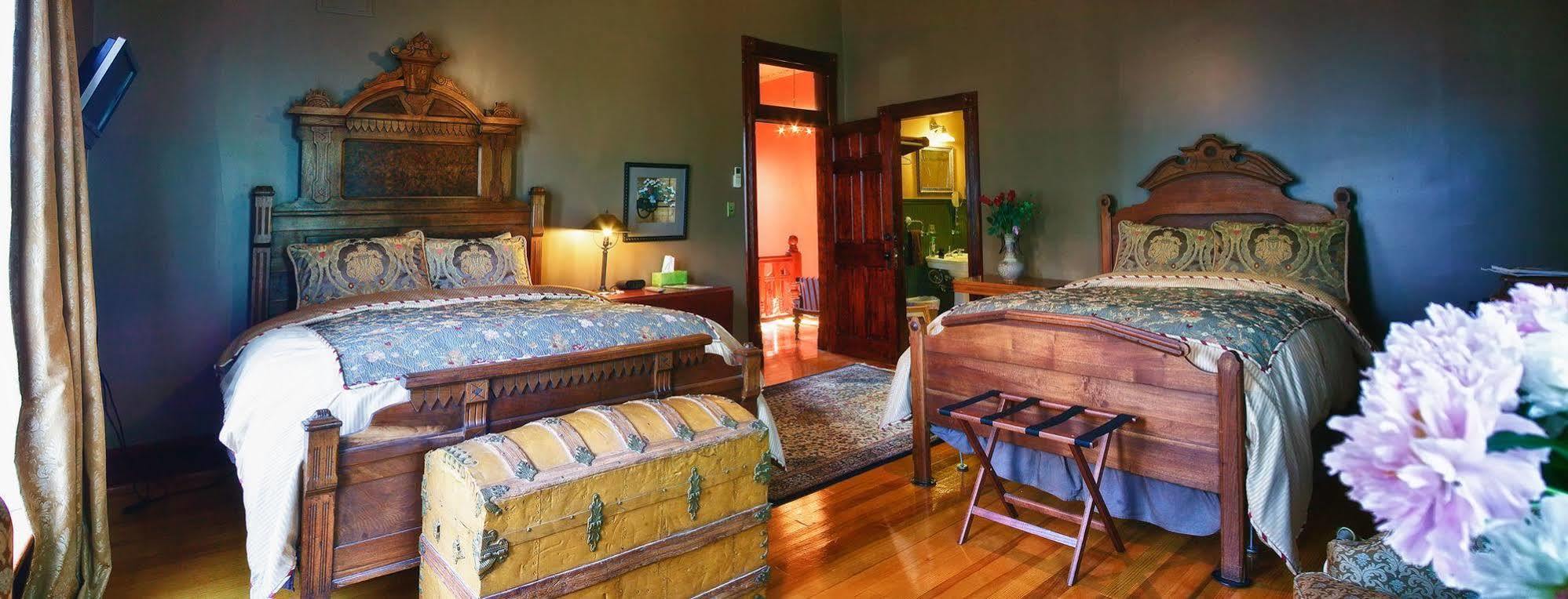 Bed and Breakfast Whiskey Mansion Saint Joseph Exterior foto